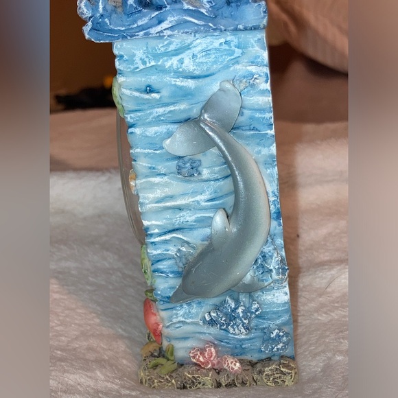 Quartz Dolphin Clock - Picture 4 of 5